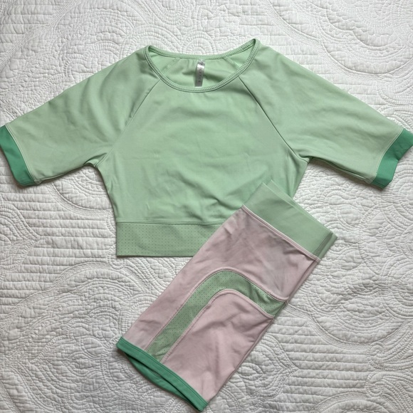 Fabletics Set shorts - top size small - Picture 1 of 10